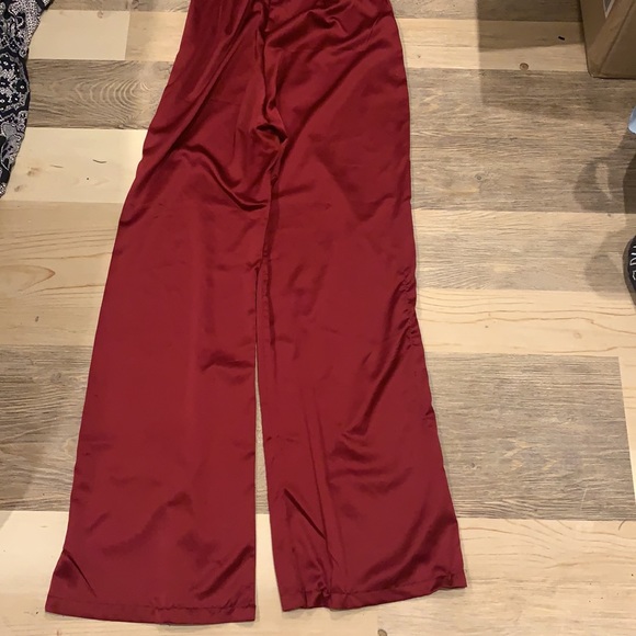 Red satin jumpsuit - Picture 3 of 3